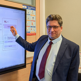 Анатолий Ушаков